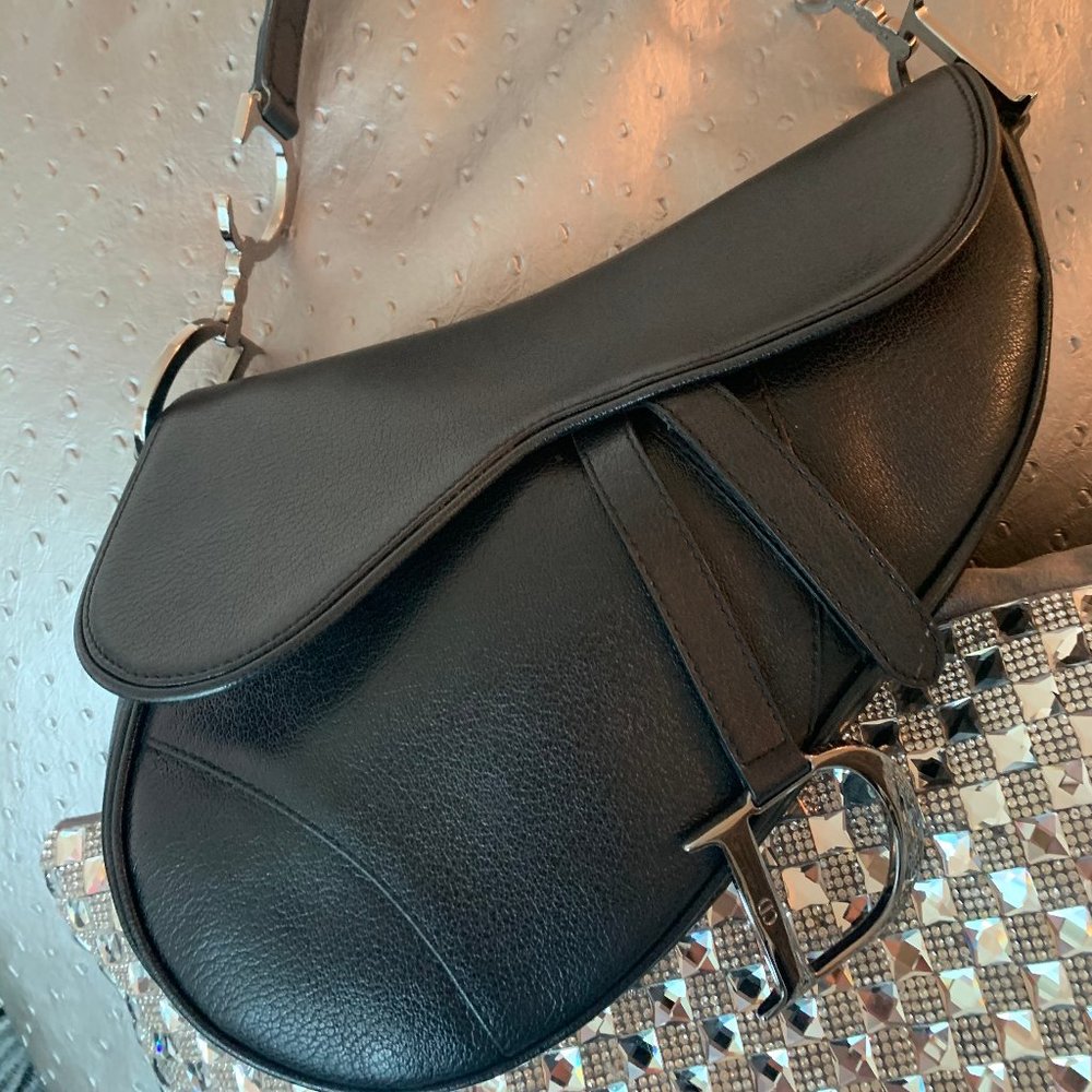 RARE Authentic Vintage leather SADDLE BAG!